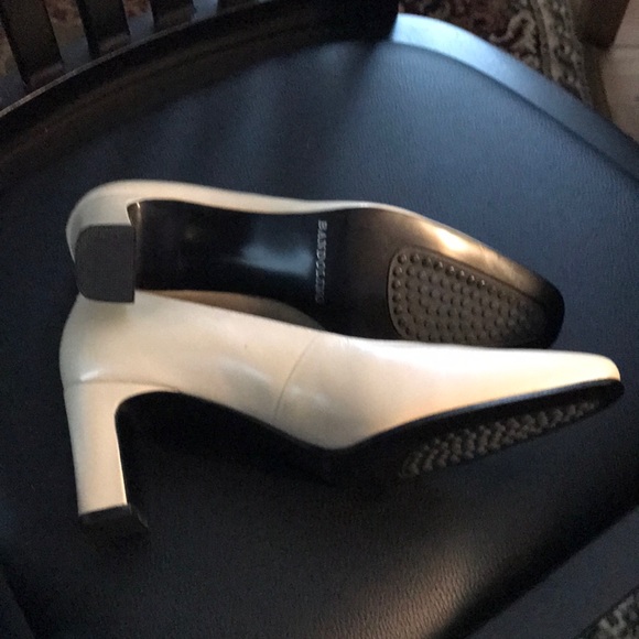 Pumps - Picture 3 of 3